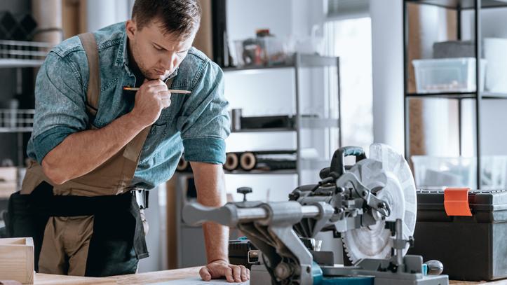 Dualno obrazovanje - Jeftina radna snaga ili upoznavanje tehnoloških dostignuća